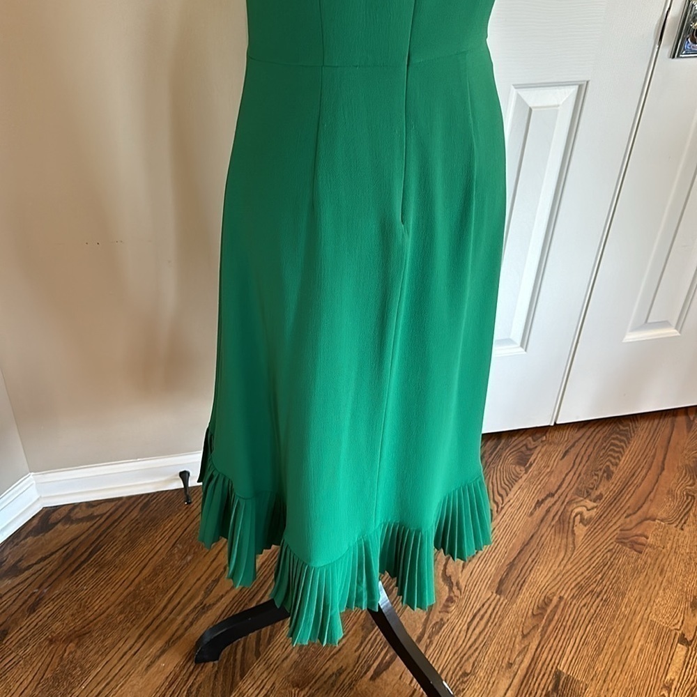 Kensie halter tank dress with pleated hem. Size 2. Kelly green - Picture 5 of 11